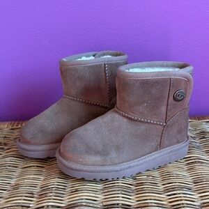 Kid’s UGG Jona Short Suede Boots in Chestnut Brown